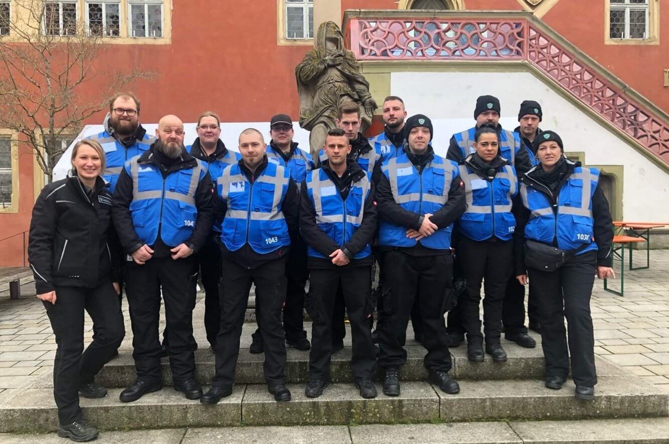 Aufstellung des Teams inkl. aller Mitarbeiter des Continus Sicherheitsdienst in Nürnberg und Würzburg